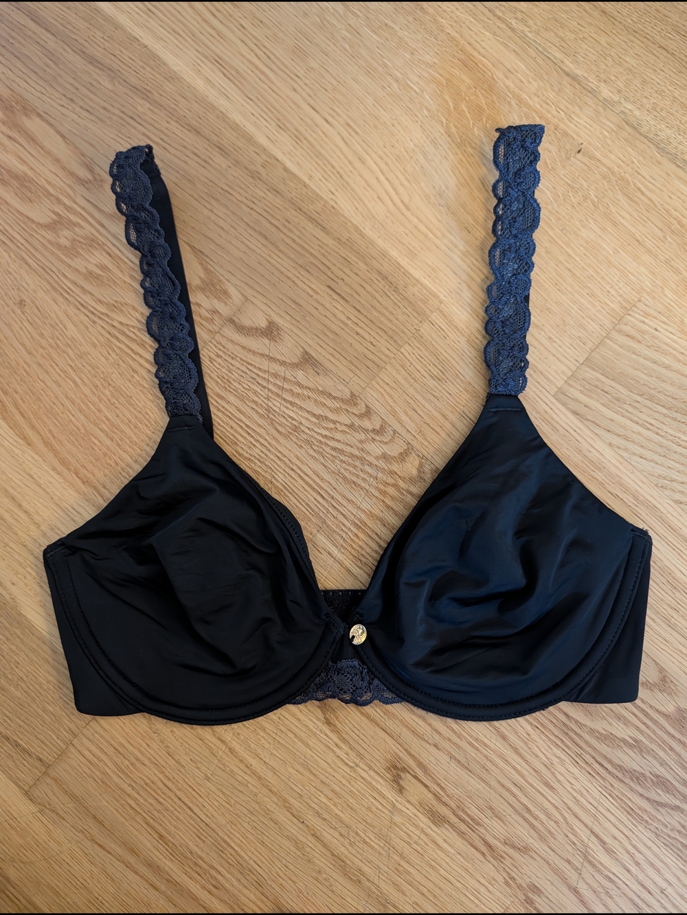 Black Lace-Trim Underwire Bra - Women Intimates